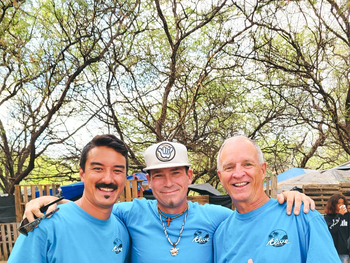 Three SFC instructors together near the Waikīkī lesson area